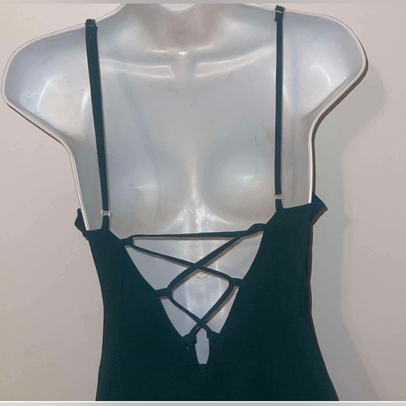 NWT Lulus elegant solid dark green gown - Picture 7 of 9